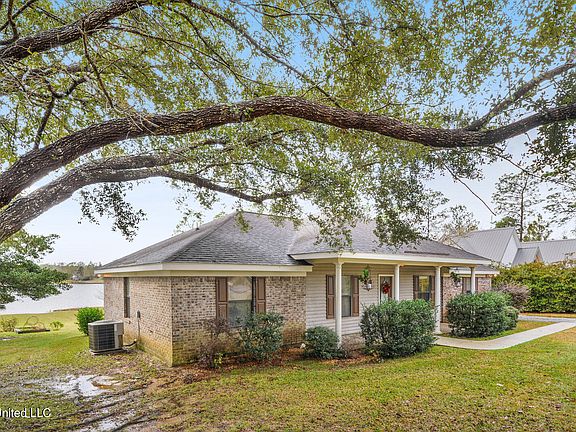 2nd image of 19565 Riverline Dr E