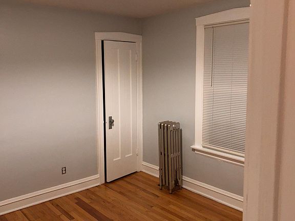2nd image of 4825 Wright Ter APT 2