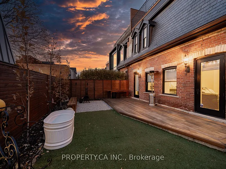 38 Beaconsfield Ave #MAIN HOUSE — Photo 31