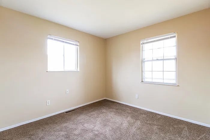 1905 Bluehill Dr — Photo 5