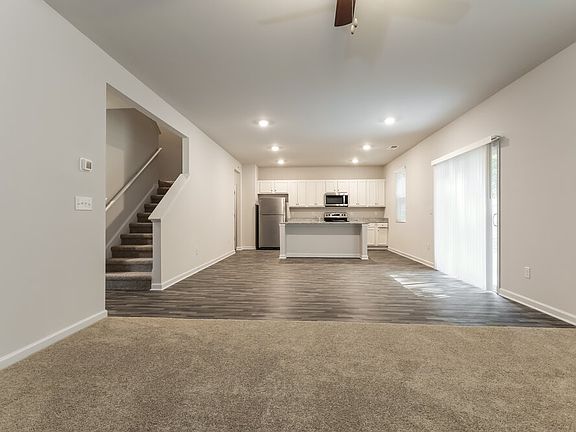 4th image of 219 Hamilton Pointe Dr