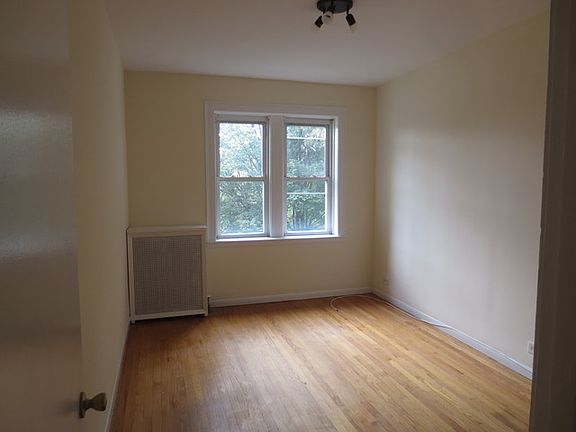 5th image of 3804 W Wrightwood Ave #2
