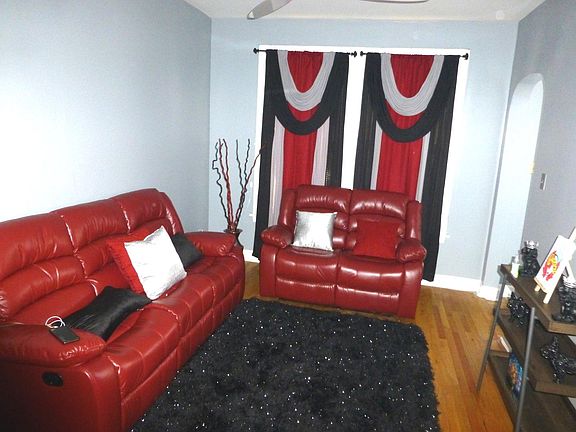 4th image of 3427 W Beach Ave