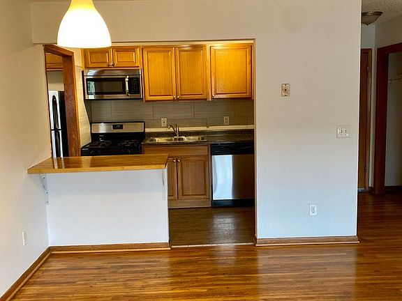5th image of 615 E 18th St #8858983