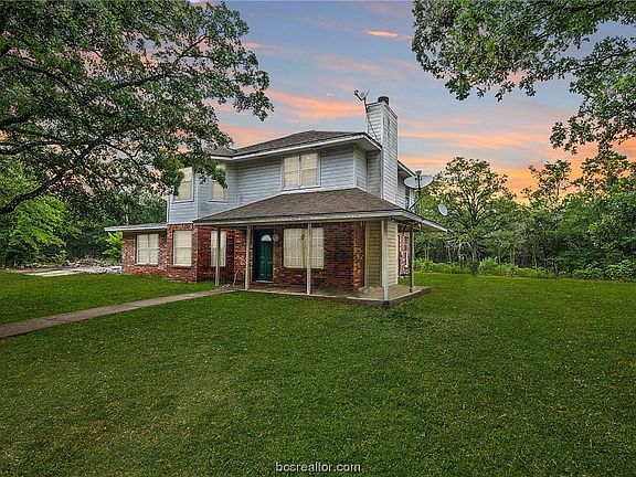 2nd image of 4980 Clayton (pvt) Ln