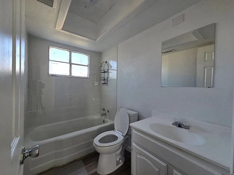 3012 Las Palomas Rd — Photo 11