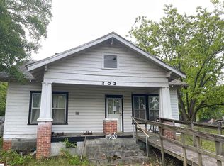 202 Blyth Rd, Greenwood, SC 29646