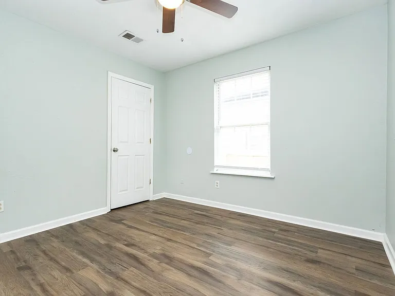 1701 Mulberry St #B — Photo 16