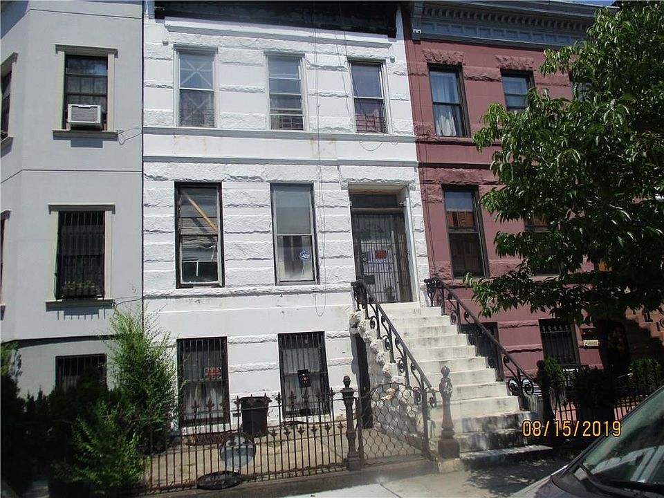 2nd image of 543 Bainbridge St
