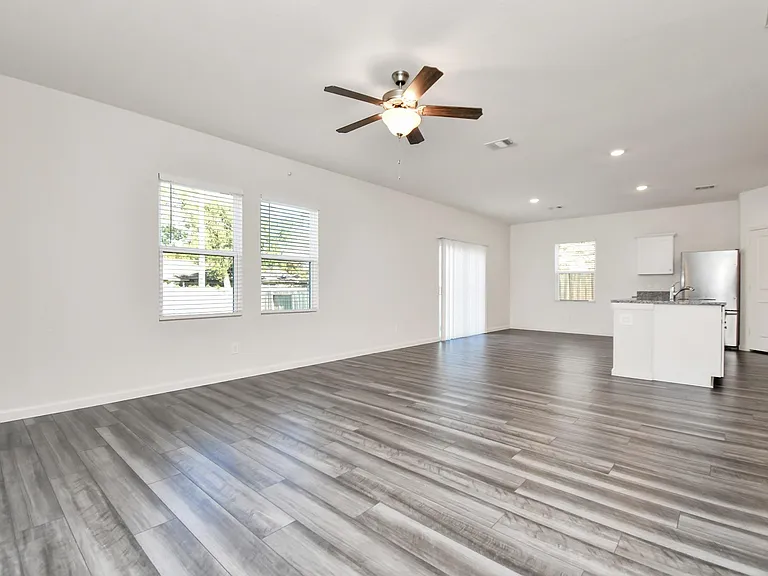 7802 Hightree Dr — Photo 19