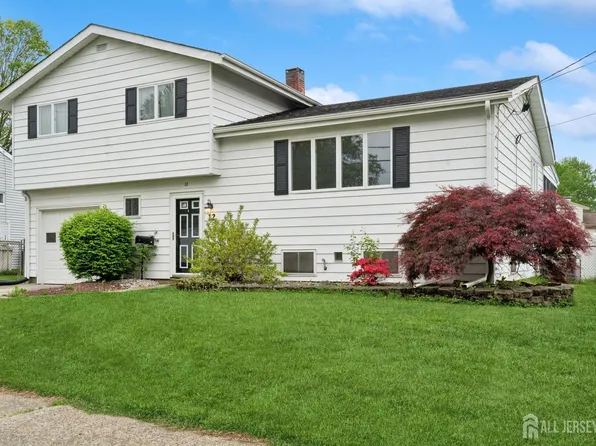 12 Aster Rd, Hamilton, NJ 08690