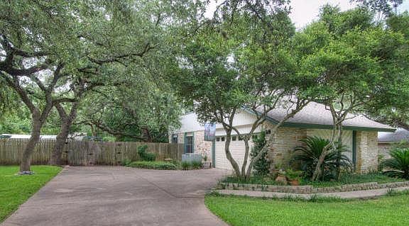 3rd image of 10505 Spicewood Pkwy