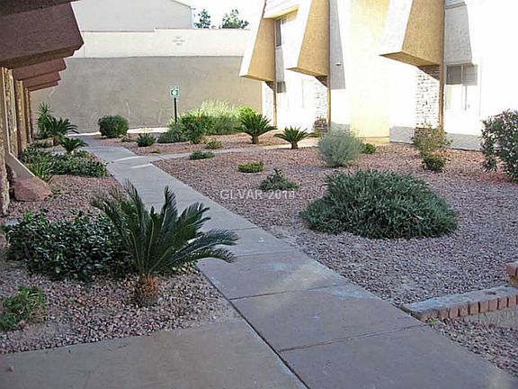 2nd image of 4421 Alexis Dr Unit 432