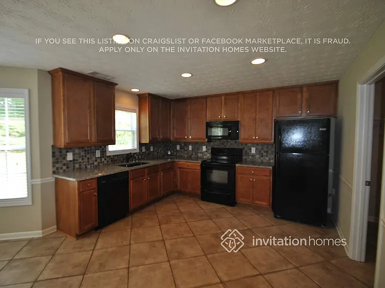 3144 Oak Ridge Ln — Photo 4