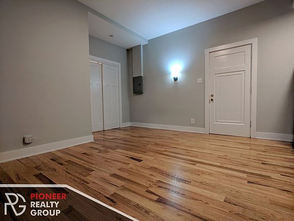 5th image of 4546 N Damen Ave #4546105