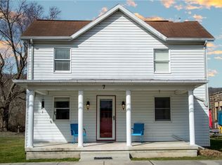 7 Sherman St, Ohiopyle, PA