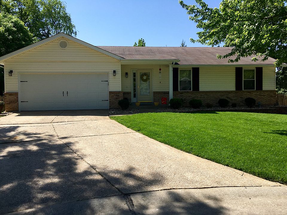 2nd image of 23 Jumper Hill Ct