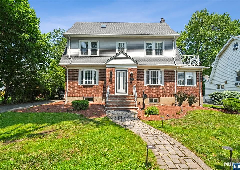 1st image of 217 Grayson Pl