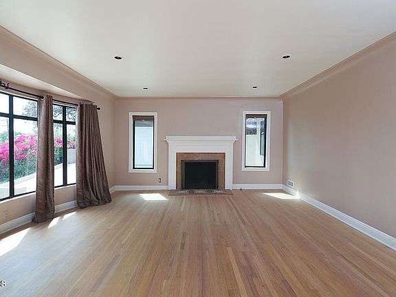 5th image of 141 W Scenic Dr
