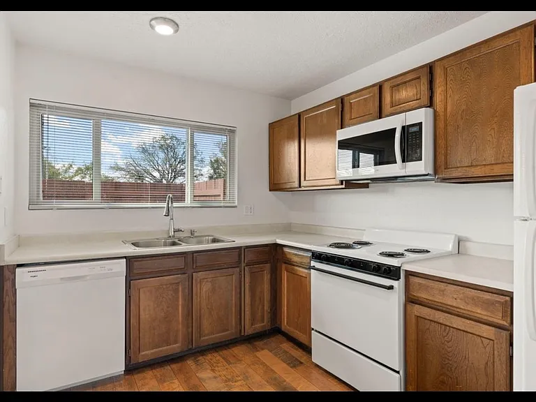 118 Calle Olas Altos NE — Photo 4