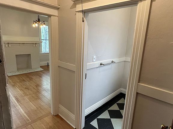 2nd image of 729 E Burnside St Suite 305