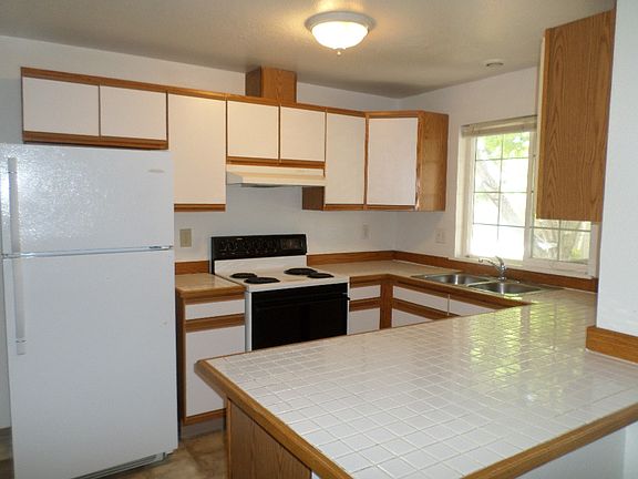 4th image of 63 Northridge Ter APT 10