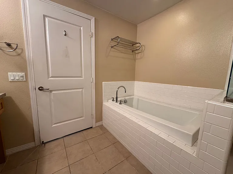 4050 Glencoe Ave #221 — Photo 11