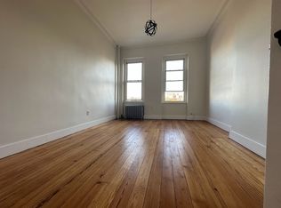 656 Metropolitan Ave #3L, Brooklyn, NY 11211