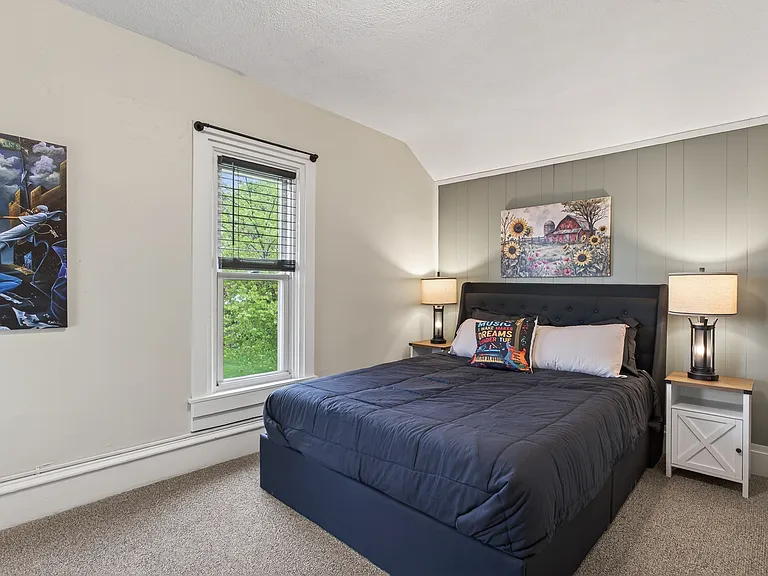 700 Broadway Ave NW #2 — Photo 13