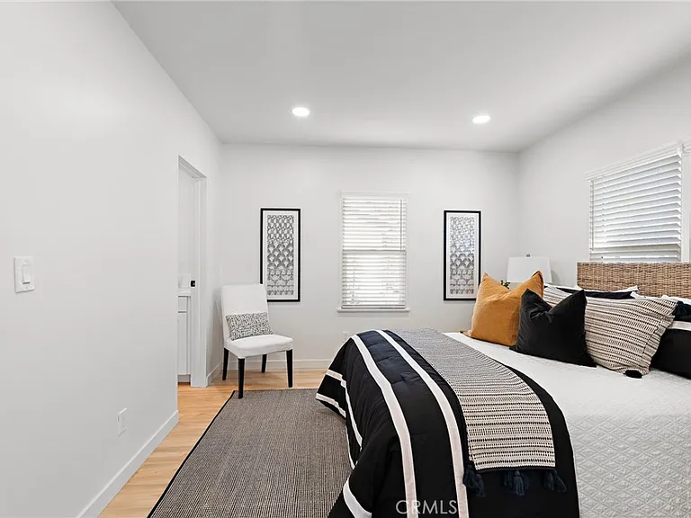 267 Olive St — Photo 18