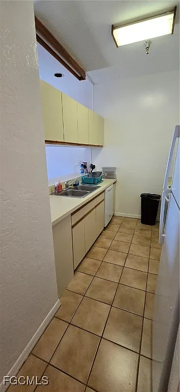 Building Photo - 2271 1st St #24