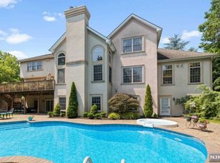 34 Vista Trl, Wayne, NJ 07470