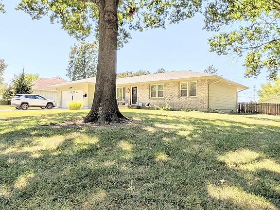 4th image of 1717 Belmont Ct