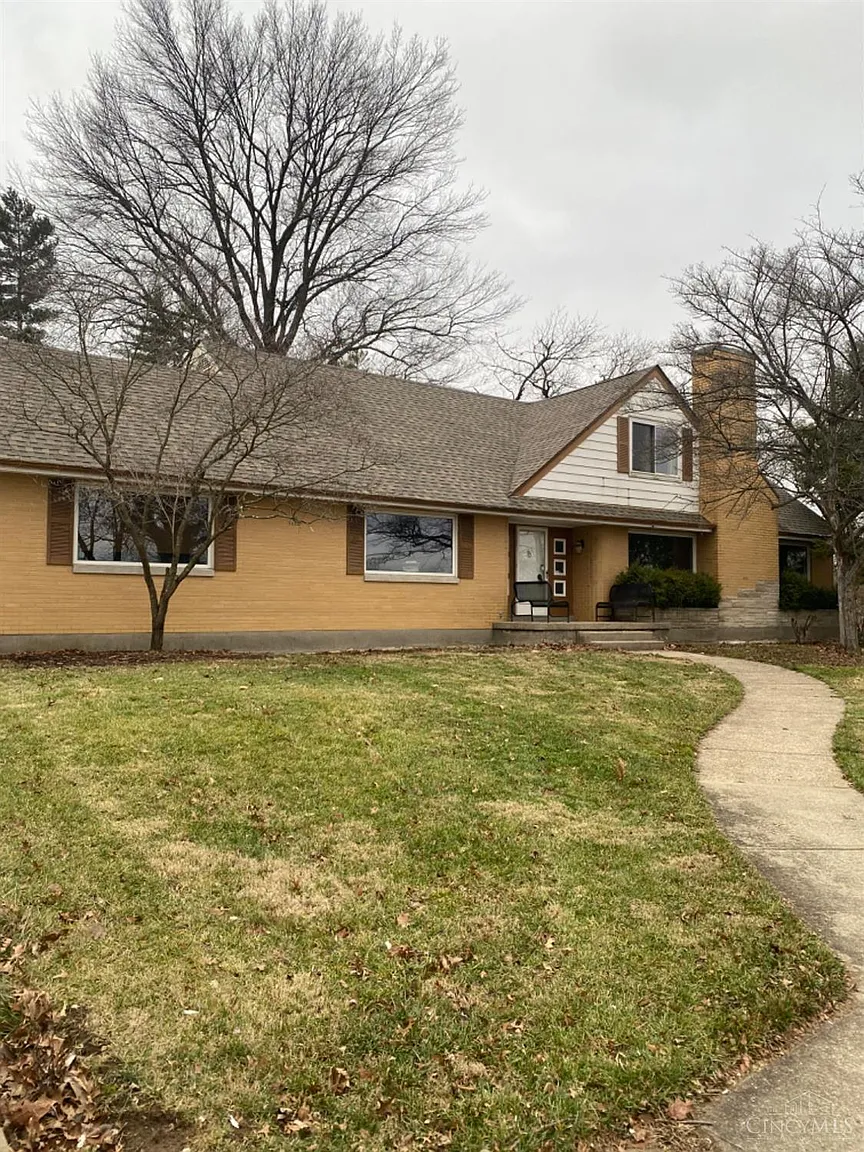 1121 James Rd photo 1