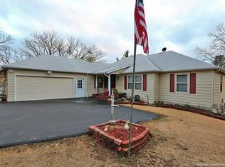 6152 Barons Xing, Byrnes Mill, MO 63051