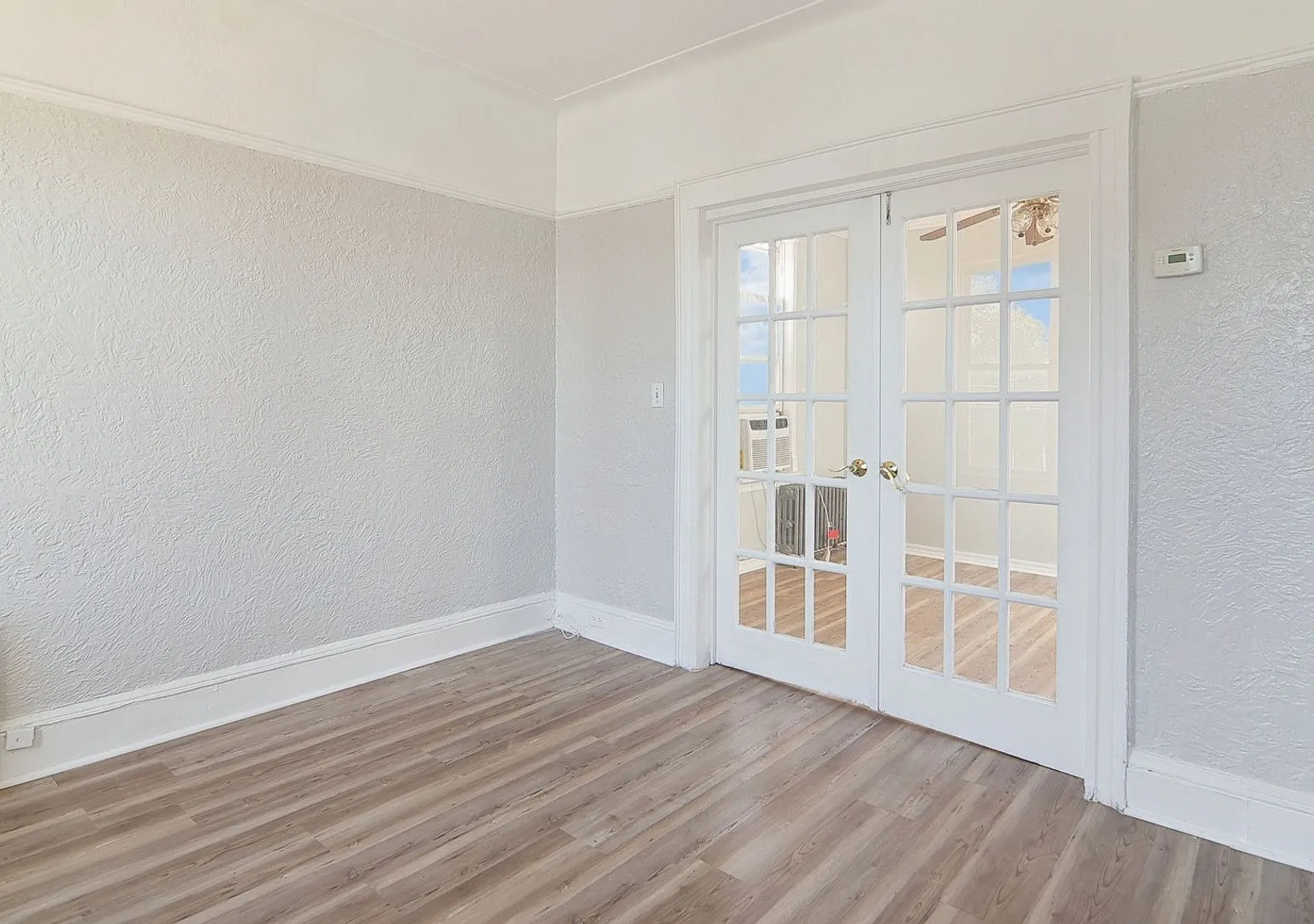 Charming 3BR in Brooklyn — Photo 4