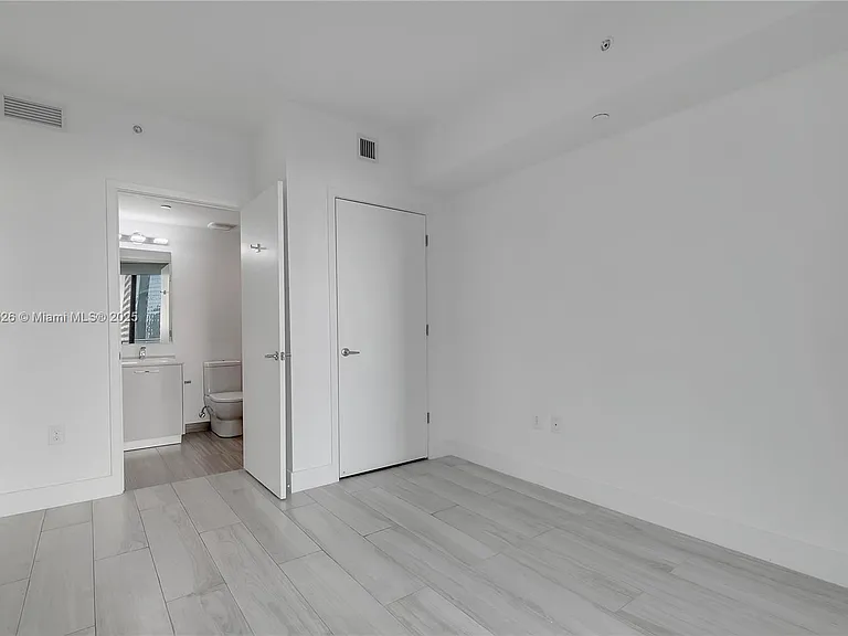1010 Brickell Ave #1904 — Photo 20