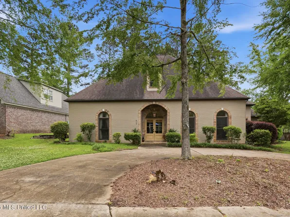 610 Abbots Ln, Ridgeland, MS 39157