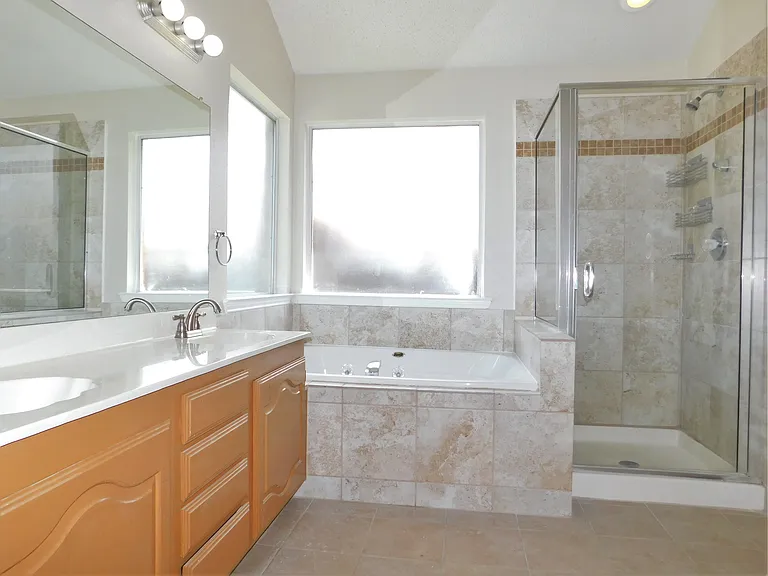 2409 Westview Trl — Photo 15