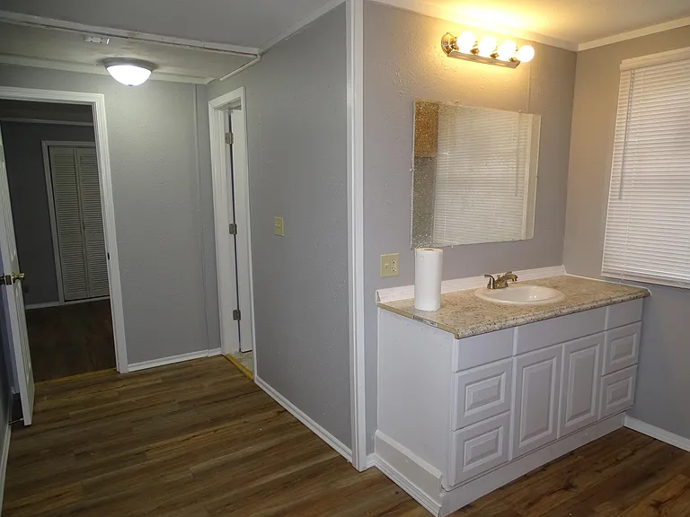412 N Lincoln Ave #B — Photo 11