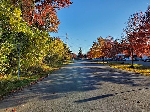 5th image of 16 Vermont View Dr
