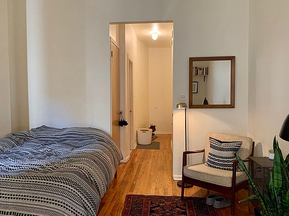 3rd image of 175 7th Ave #2-0