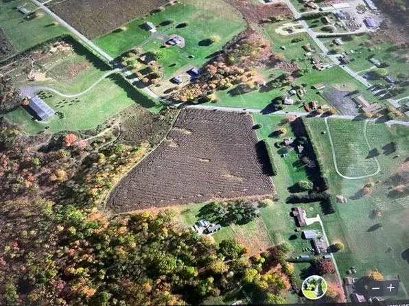 1222 Ridge Rd, Apollo, PA 15613