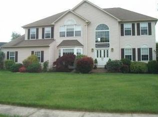 7 Saxony Ln, Robbinsville, NJ 08691