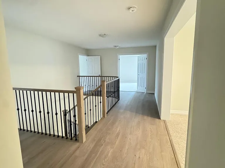 232 Warden St — Photo 20