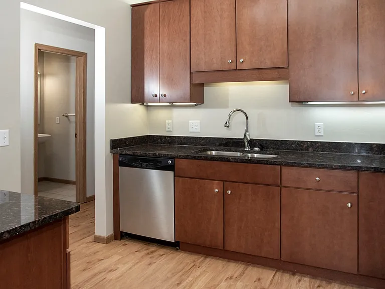 Cedar Pointe Townhomes — Photo 24
