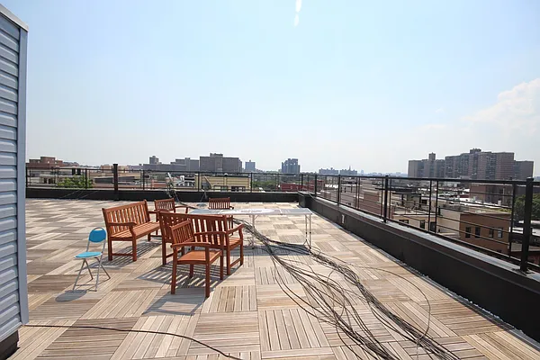 Rented by Nooklyn NYC LLC | media 40