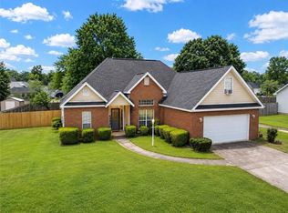 225 Autumn Woods Dr, Warner Robins, GA 31088