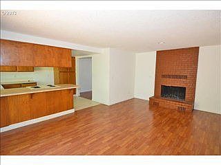 5th image of 2709 NW 107th Cir