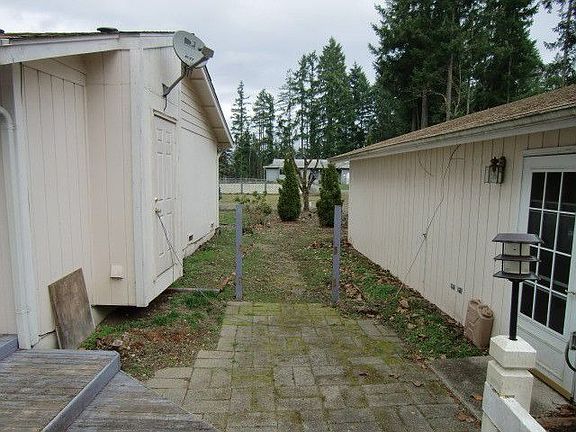 Plenty of parking for toys! Canopy negotiable.